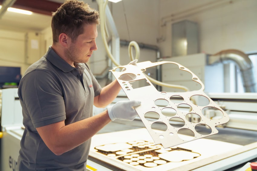 Cutworks Holzbearbeitung durch Laserschneiden