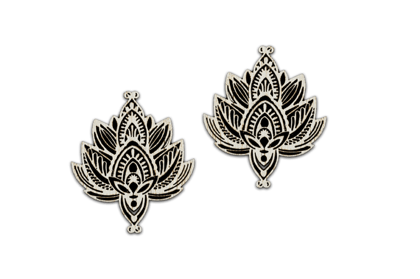 Zwei Teile aus Sperrholz